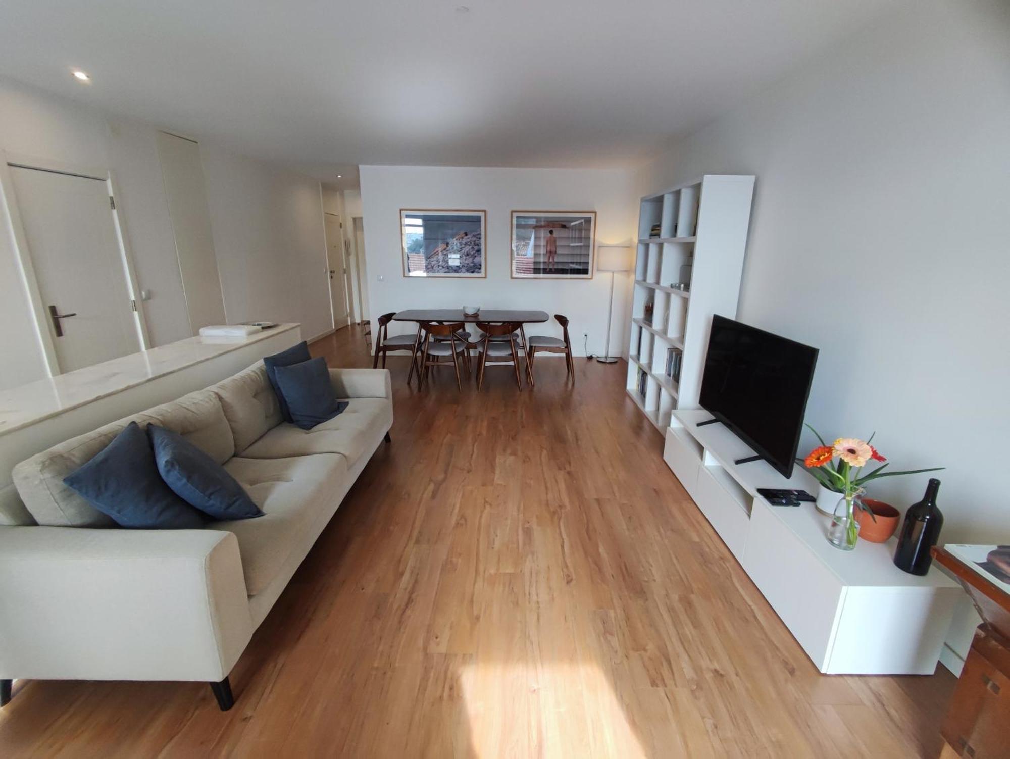 T1 Balcony W River Views, R Cardiff, * Lissabon